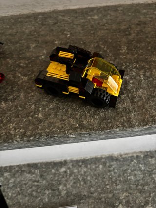 LEGO Icons 10355 Blacktron Renegade