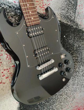 Chitarra Elettrica Epiphone SG Nera anno 2004
