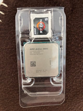 Procesador AMD Athlon 3000G más disipador ryzen