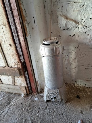 Estufa de leña de hierro fundido