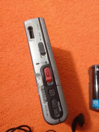 Minidisc Sony MZ-R30 con mando ⚠️PIEZAS⚠️