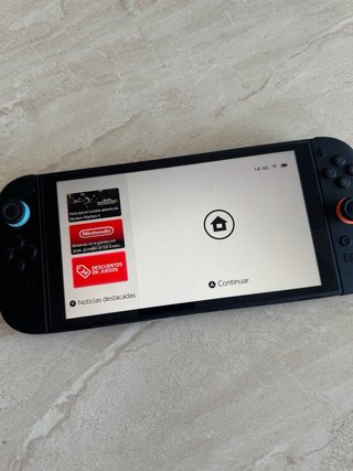 Nintendo Switch 2 + 4 Joy Con + 2 mandos pro