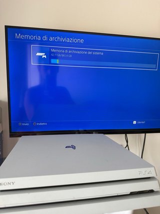 PlayStation 4 Pro Bianca 1TB + Controller