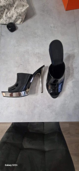 Mules Gucci Charol Negro y plata