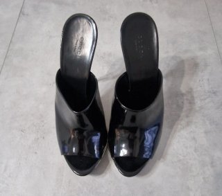 Mules Gucci Charol Negro y plata