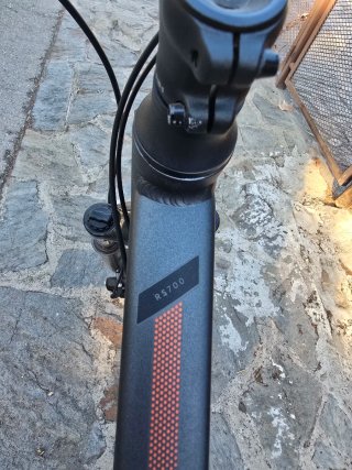 Bicicleta trekking riverside 700