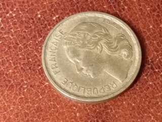 Moneta 10 franchi 1951