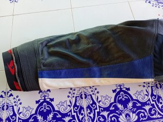 Mono de moto Spyke azul y negro