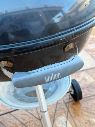Barbacoa Weber Negra y Plateada