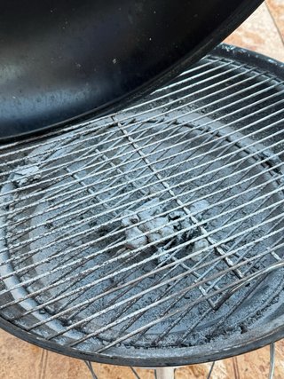Barbacoa Weber Negra y Plateada