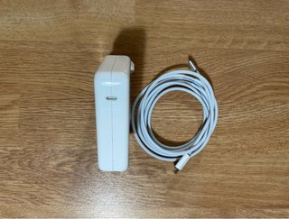 Cargador MacBook 140W + Cable MagSafe 3 de Apple