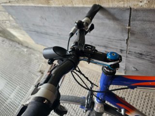 Bicicleta Carrera Híbrida Aluminio/Carbono