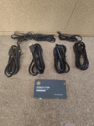 Switch KVM Displayport Dual Monitor 2 Porte, 4K a 60Hz