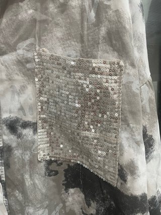 Chaqueta oversize con pedrería