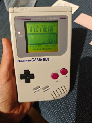 Nintendo Game Boy DMG-01 con Tetris y caja