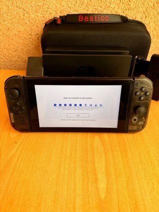 Nintendo Switch V2 + Estuche