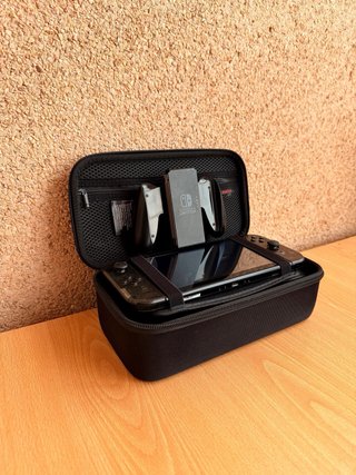 Nintendo Switch V2 + Estuche