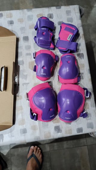 Patines en línea niña rosas