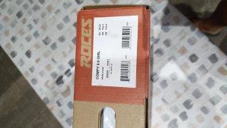 Patines en línea niña rosas