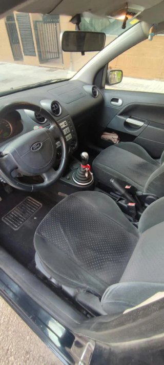 Ford Fiesta  Negro