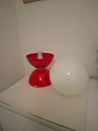 Lampada vintage rossa e bianca