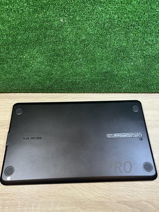 Tablet grafico con schermo HUION Kamvas 13