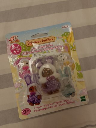 Sylvanian Families Bebés Conejo Morado
