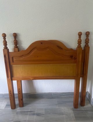 2 Cabeceros de Cama de Madera