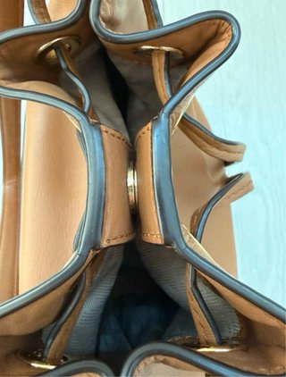 Bolso Michael Kors Marrón con Tachuelas Doradas