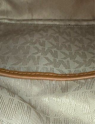 Bolso Michael Kors Marrón con Tachuelas Doradas