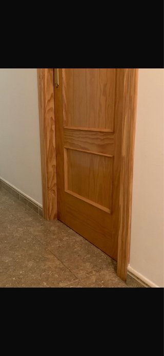 Puertas de madera para vivienda