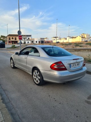 Mercedes-Benz  CLK 2005