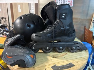 Patines en línea Rollerblade + Casco y proteccione