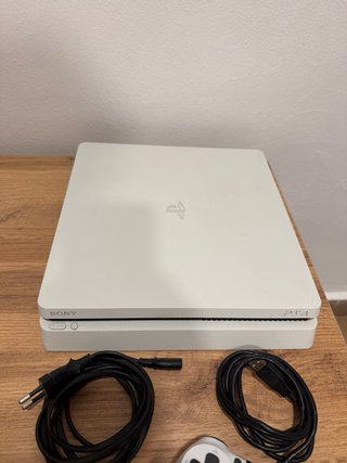 Consola PS4 Slim Blanca + Mando + 3 Juegos