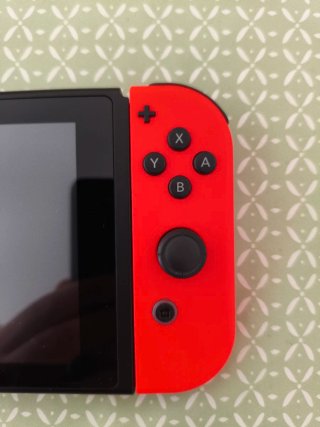 Nintendo Switch V2 + Mando PowerA + Funda + Juego