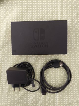 Nintendo Switch V2 + Mando PowerA + Funda + Juego