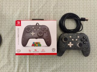 Nintendo Switch V2 + Mando PowerA + Funda + Juego