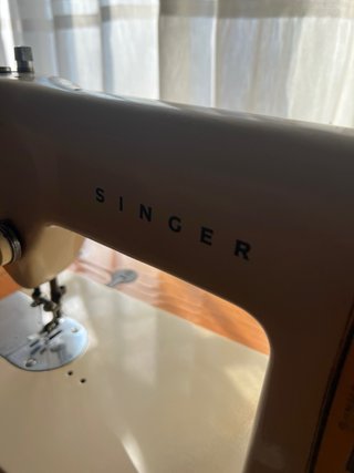 Máquina de coser Singer antigua