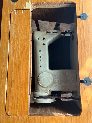 Máquina de coser Singer antigua