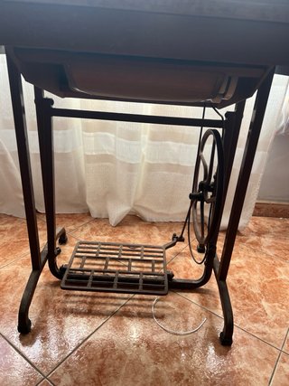 Máquina de coser Singer antigua