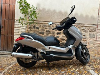 Yamaha XMAX 125 - Maxi Scooter