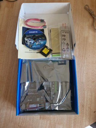 Placa Base Gigabyte P4 Titan LGA 775