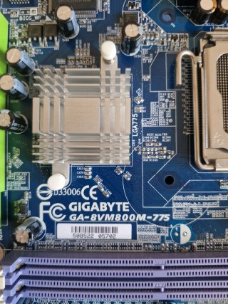 Placa Base Gigabyte P4 Titan LGA 775
