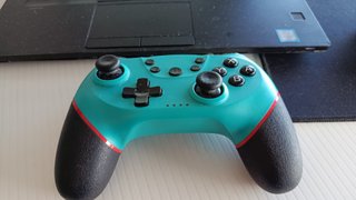 Mando consola azul y negro