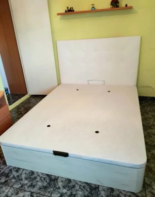 Divano letto con materassi a molle