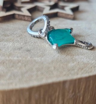 Charm Manta Raya
