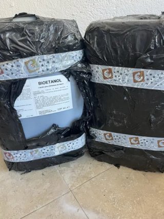 Chimenea de etanol maciza de granito —en muy buen