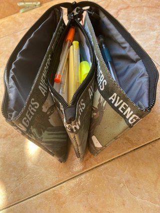 Estuche triple Avengers, buena calidad