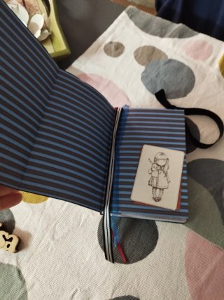 Conjunto cuaderno y caja Santoro Gorjuss