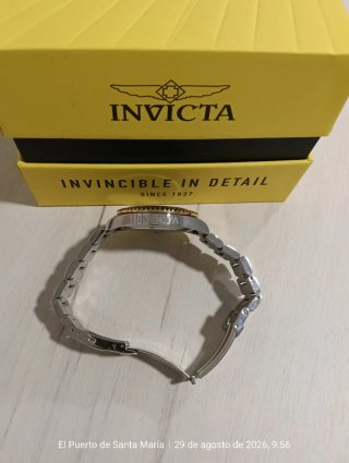 Reloj Invicta Azul y Dorado
